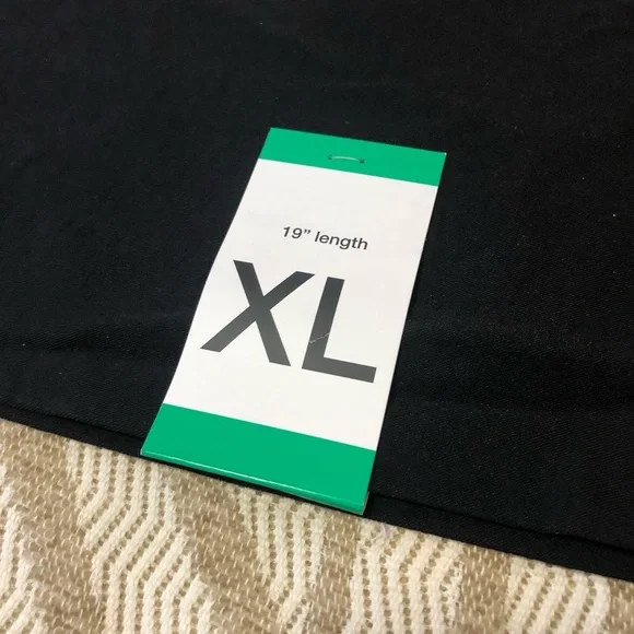 S.C. & Co. Classic Black Skort - Picture 2 of 12